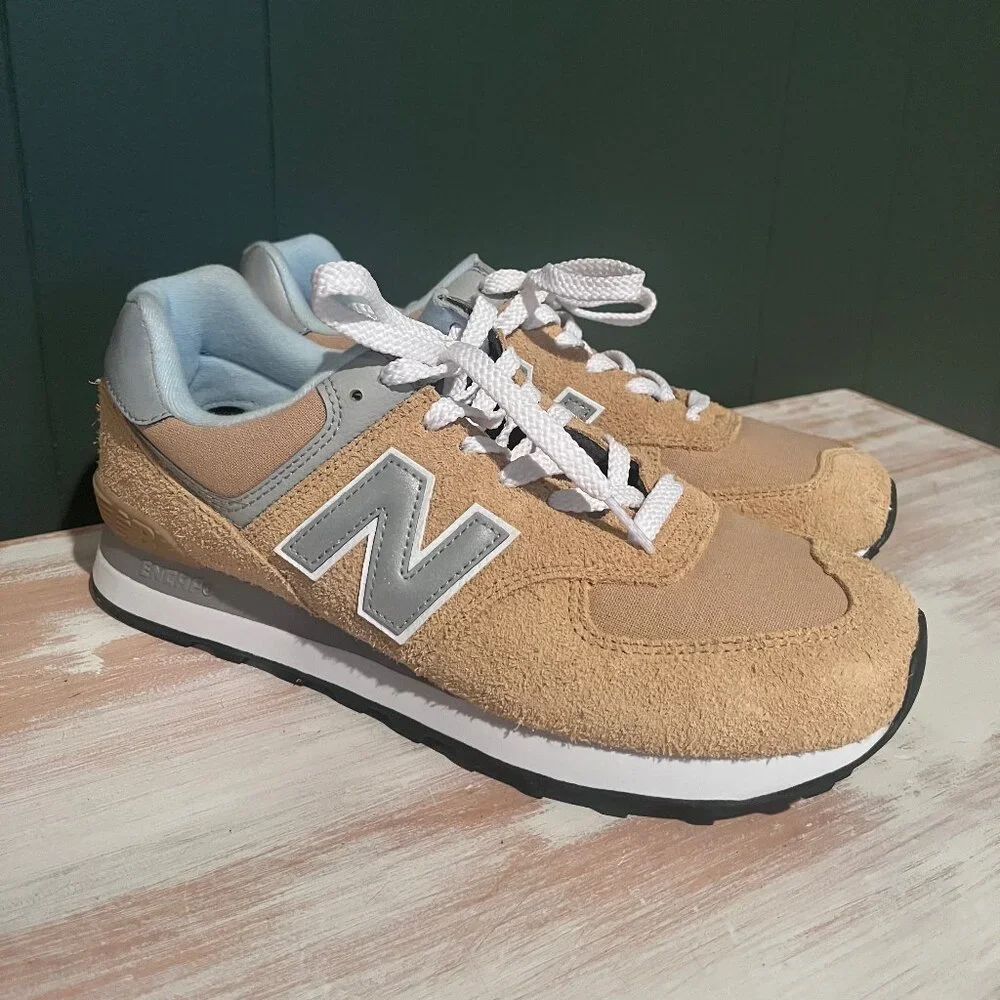 New Balance 574 Sneakers, Gold/Mustard Yellow, W10, NWOT - Picture 1 of 7